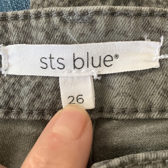 STS blue women’s ellie high rise faux snake skin jeans Size 26 good cond - Picture 7 of 9